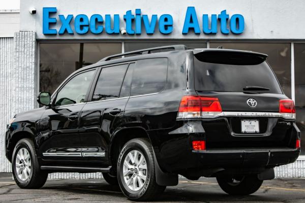 Used 2017 Toyota LAND CRUISER suv