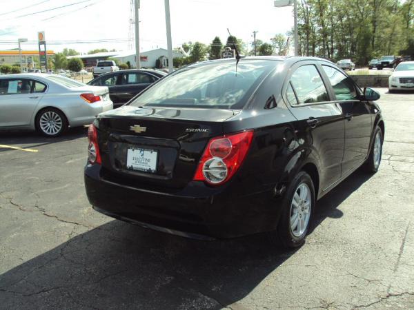 Used 2012 CHEVROLET SONIC LS