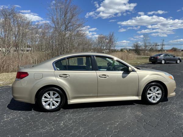 Used 2010 SUBARU LEGACY 25I PREMIUM