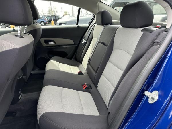 Used 2013 CHEVROLET CRUZE LS