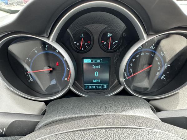 Used 2013 CHEVROLET CRUZE LS