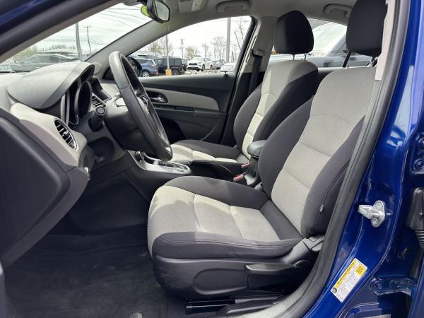 Used 2013 CHEVROLET CRUZE LS