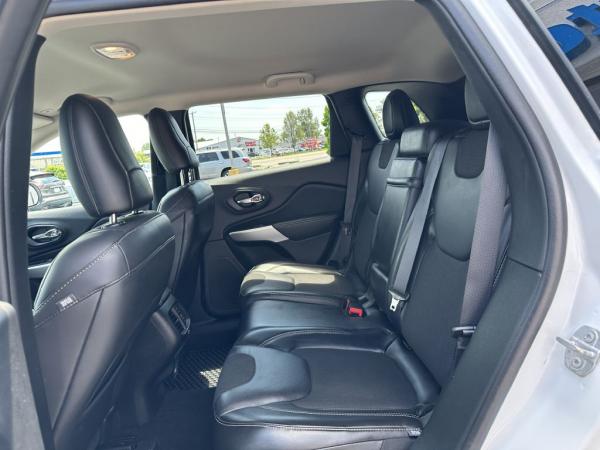 Used 2018 JEEP CHEROKEE LATITUDE PLUS