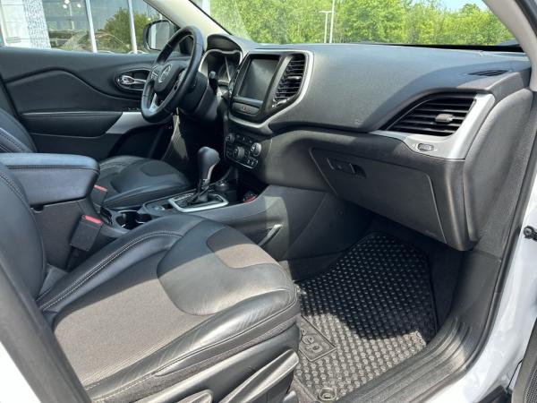 Used 2018 JEEP CHEROKEE LATITUDE PLUS