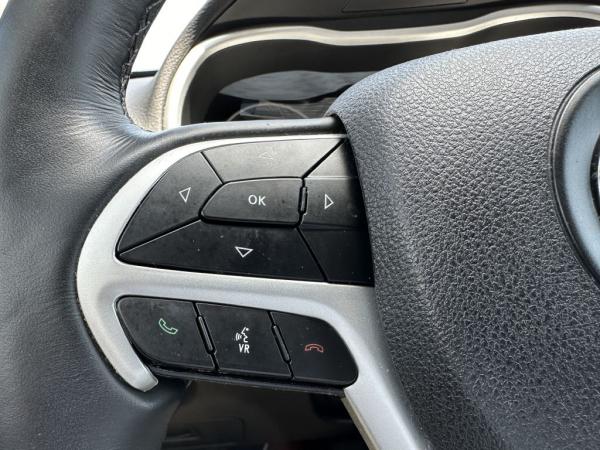 Used 2018 JEEP CHEROKEE LATITUDE PLUS