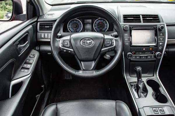 Used 2015 Toyota CAMRY XLE XLE