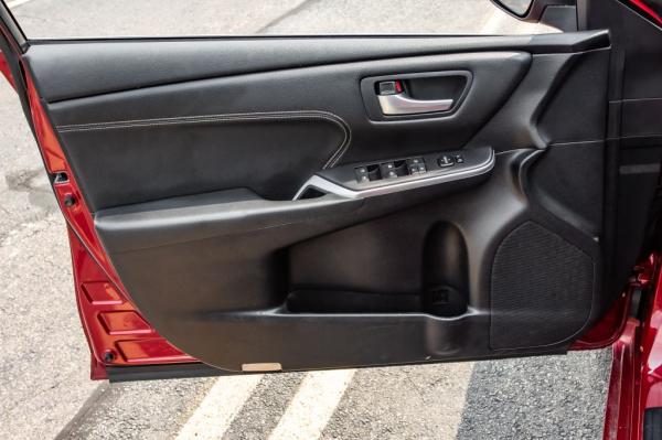 Used 2015 Toyota CAMRY XLE XLE
