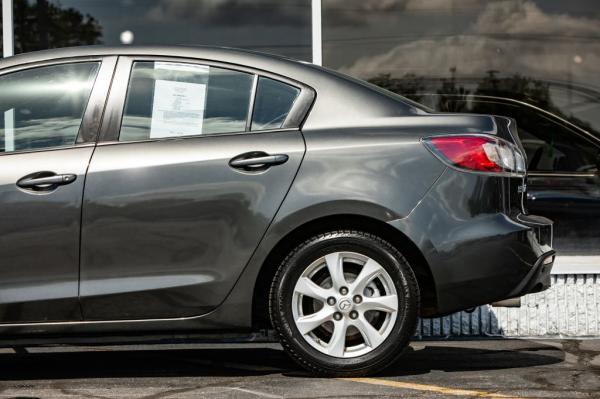 Used 2011 MAZDA 3 I