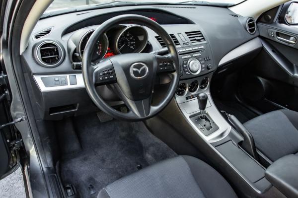 Used 2011 MAZDA 3 I