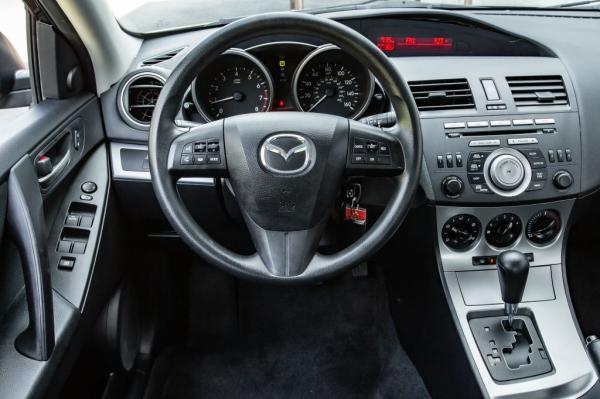 Used 2011 MAZDA 3 I