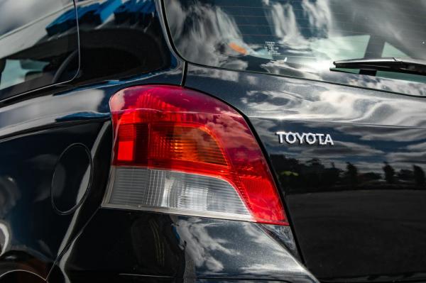 Used 2011 Toyota YARIS