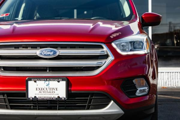 Used 2017 FORD ESCAPE SE
