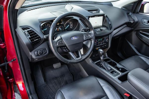 Used 2017 FORD ESCAPE SE