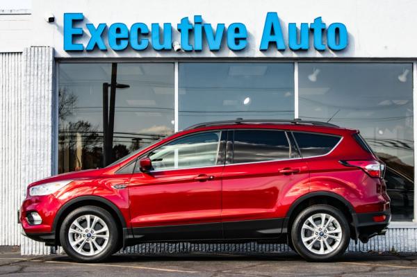 Used 2017 FORD ESCAPE SE