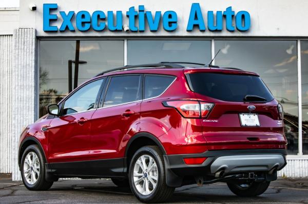 Used 2017 FORD ESCAPE SE