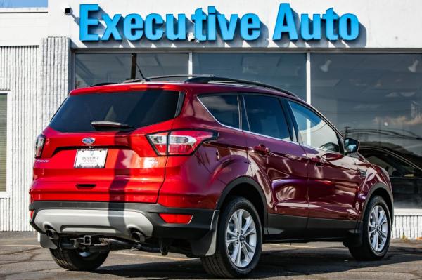 Used 2017 FORD ESCAPE SE