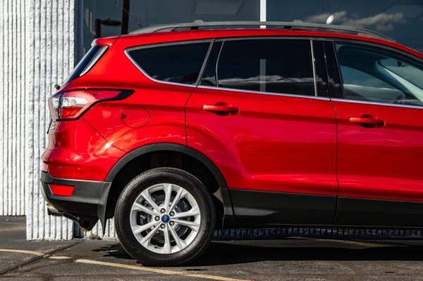 Used 2017 FORD ESCAPE SE