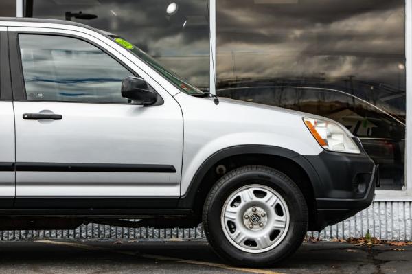 Used 2005 HONDA CR V LX