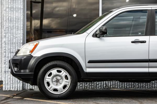 Used 2005 HONDA CR V LX