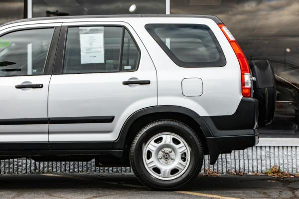 Used 2005 HONDA CR V LX
