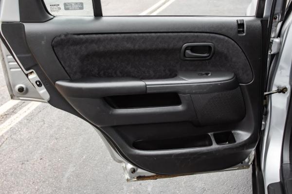 Used 2005 HONDA CR V LX