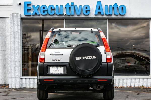Used 2005 HONDA CR V LX