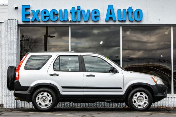 Used 2005 HONDA CR V LX