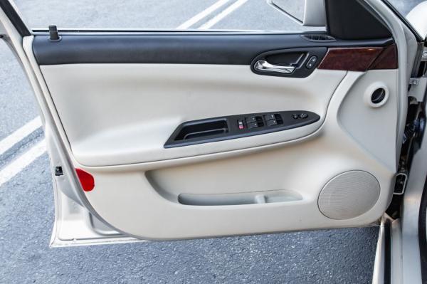 Used 2011 CHEVROLET IMPALA LT LT