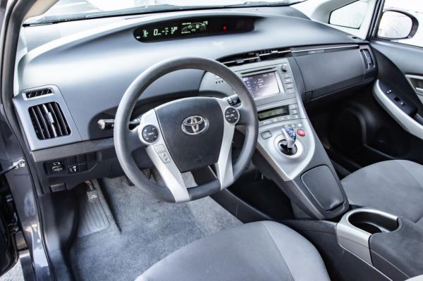 Used 2014 Toyota PRIUS II II