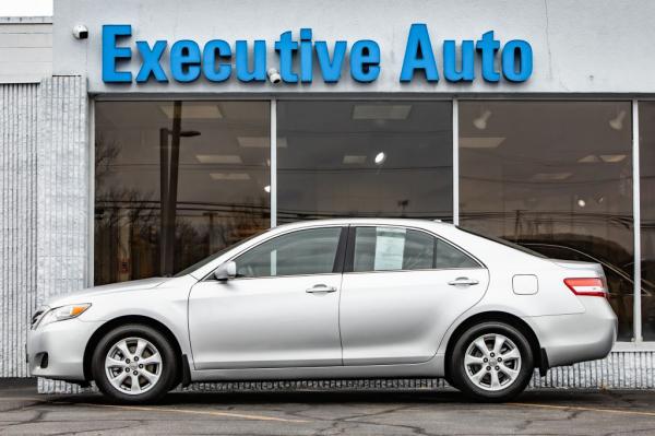 Used 2011 Toyota CAMRY LE LE