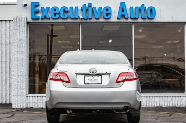 Used 2011 Toyota CAMRY LE LE