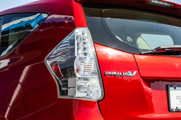 Used 2014 Toyota PRIUS V III