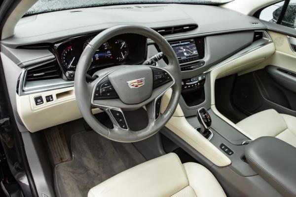 Used 2017 CADILLAC XT5 LUXURY