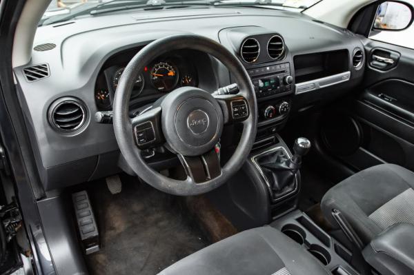 Used 2014 JEEP COMPASS SPORT