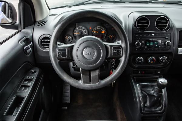 Used 2014 JEEP COMPASS SPORT