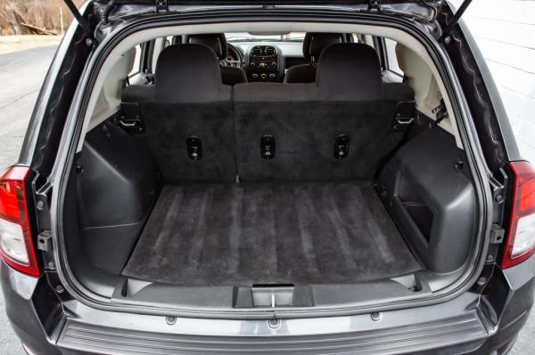 Used 2014 JEEP COMPASS SPORT
