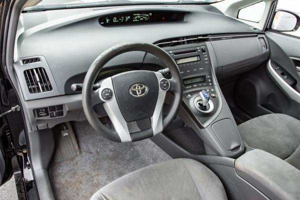 Used 2010 Toyota PRIUS II