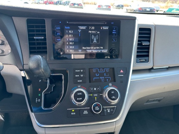 Used 2016 Toyota SIENNA LE LE