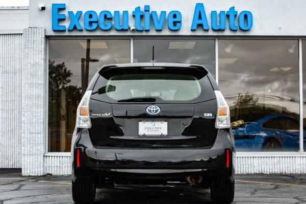 Used 2014 Toyota PRIUS V V