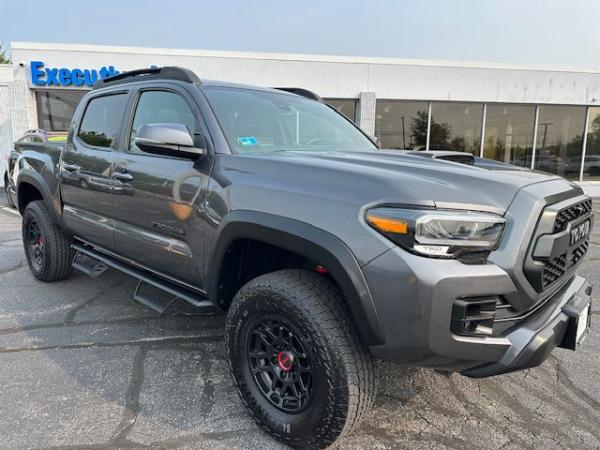 Used 2022 Toyota TACOMA DOUBLE CAB