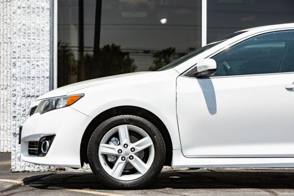 Used 2012 Toyota CAMRY SE SE