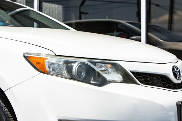Used 2012 Toyota CAMRY SE SE