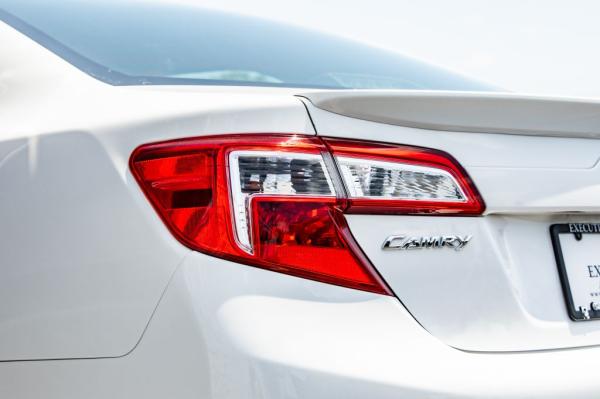Used 2012 Toyota CAMRY SE SE
