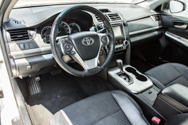 Used 2012 Toyota CAMRY SE SE