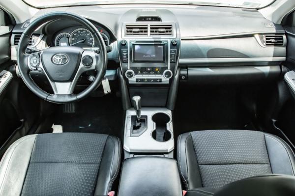 Used 2012 Toyota CAMRY SE SE