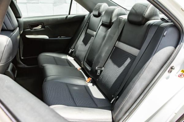 Used 2012 Toyota CAMRY SE SE
