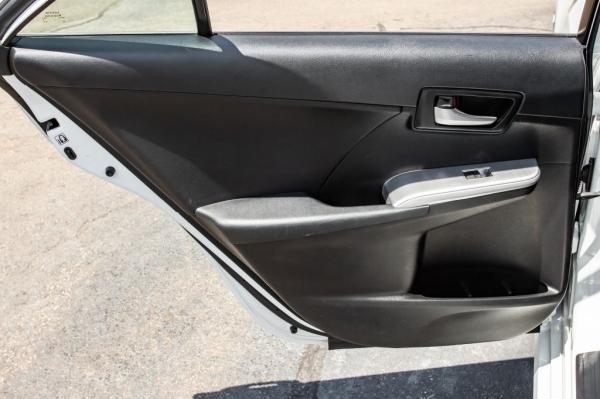Used 2012 Toyota CAMRY SE SE
