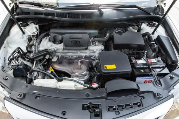 Used 2012 Toyota CAMRY SE SE