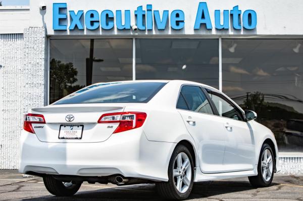 Used 2012 Toyota CAMRY SE SE