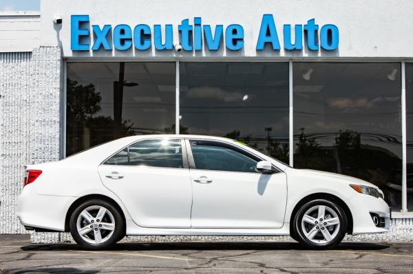Used 2012 Toyota CAMRY SE SE